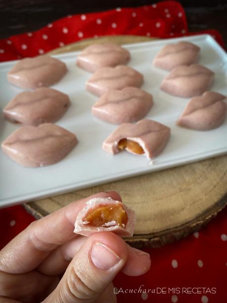 Bombones de chocolate blanco y caramelo salado