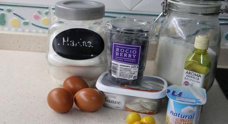 Pastel de Pudín de Arándano con Mambo Los ingredientes necesarios para hacer pudín Mambo de Cecotec