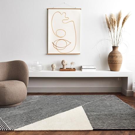 delikatissen woven wool rugs vajillas de diseño throws scandinavian design scandinavian decor porcelain nordic design modern design mantas de diseño diseño sueco diseño para el hogar diseño nórdico diseño moderno diseño escandinavo design textiles blankets alfombras de diseño  