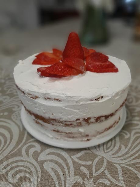 DIVA'S CAKE DE LIS (red velvet keto)