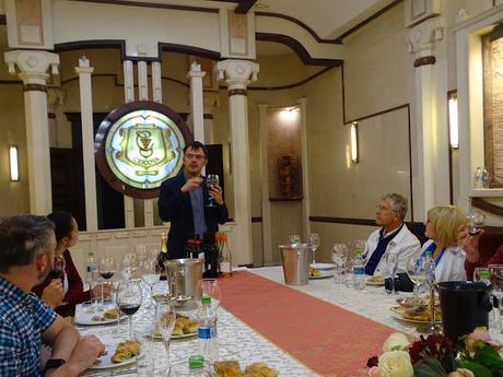 REPÚBLICA DE MOLDAVIA : UNA VISITA A LAS BODEGAS CRICOVA REPÚBLICA DE MOLDAVIA : UNA VISITA A LAS BODEGAS CRICOVA
