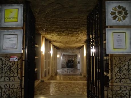 REPÚBLICA DE MOLDAVIA : UNA VISITA A LAS BODEGAS CRICOVA REPÚBLICA DE MOLDAVIA : UNA VISITA A LAS BODEGAS CRICOVA