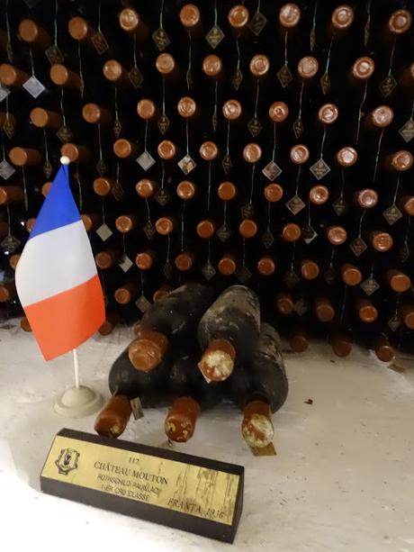 REPÚBLICA DE MOLDAVIA : UNA VISITA A LAS BODEGAS CRICOVA REPÚBLICA DE MOLDAVIA : UNA VISITA A LAS BODEGAS CRICOVA