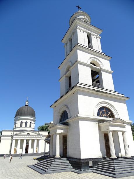REPÚBLICA DE MOLDAVIA: UN PASEO POR CHISINAU