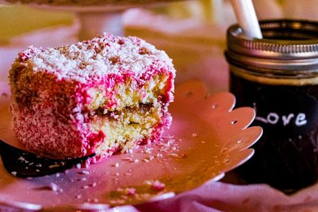 Strtawberry Lamingtons for lovers Strtawberry Lamingtons for lovers