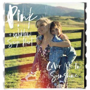 P!NK publica ¡nueva canción! 'Cover Me In Sunshine' junto a su hija Wilow Sage Hart ya está disponible. pink2