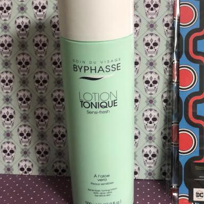 Mascarillas y Tónico. Pedido a Douglas.