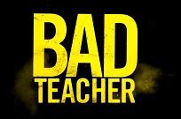 Profesora que no Está por la Labor en su Trabajo