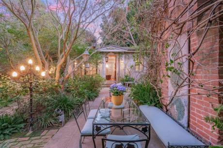 Patios en Estilo Rustico