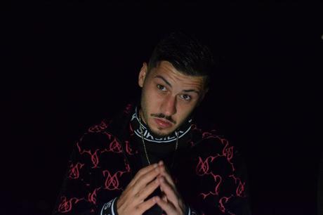 calero celebra desamor lié