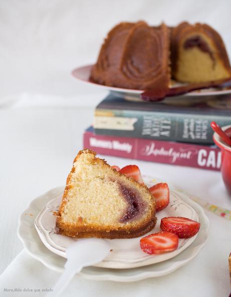Bundt Cake de fresas y naranja Bundt Cake de fresas y naranja