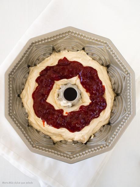 Bundt Cake de fresas y naranja Bundt Cake de fresas y naranja