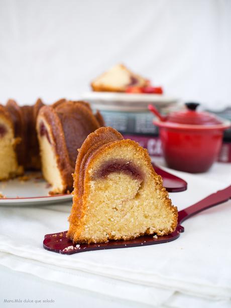 Bundt Cake de fresas y naranja Bundt Cake de fresas y naranja