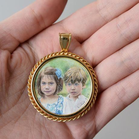 DESCUBRIMIENTOS; RETRATOS EN MINIATURA.- DESCUBRIMIENTOS; RETRATOS EN MINIATURA.-