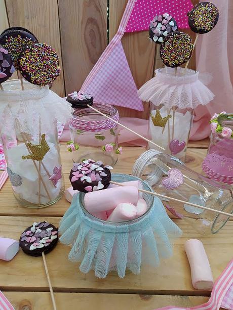 Piruletas de galletas Oreo Cumpleaños, fiestas, mesas dulces, comuniones, bautizos bodas, ideas originales, chocolate, decoración de azúcar, sin horno, fácil, chocolate, candybar Cuca Piruletas de galletas Oreo Cumpleaños, fiestas, mesas dulces, comuniones, bautizos bodas, ideas originales, chocolate, decoración de azúcar, sin horno, fácil, chocolate, candybar Cuca