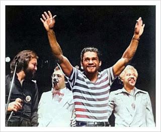 Homenaje al Fundador de las Estrellas de Fania, el Maestro Johnny Pacheco. 馃幑馃幖馃馃獦馃幏馃幒馃幐馃幓馃獥 Homenaje al Fundador de las Estrellas de Fania, el Maestro Johnny Pacheco. 馃幑馃幖馃馃獦馃幏馃幒馃幐馃幓馃獥