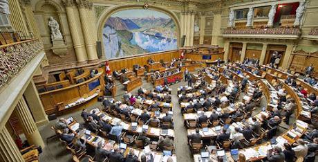 1.000 médicos advierten al Parlamento suizo sobre sus medidas Covid-19