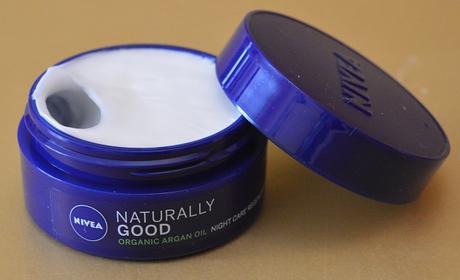 cremadenoche_nivea_naturallygood_notinoes.jpg cremadenoche_nivea_naturallygood_notinoes.jpg