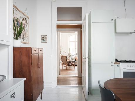 delikatissen small kitchen sillas de diseño scandinavian style scandinavian kitchen scandinavian interiors nordic kitchen modern kitchen lámpara de diseño diseño danés despensa cocina nórdica cocina mint cocina grande cocina escandinava cocina de estilo nórdico cocina comedor decoración closed kitchen delikatissen small kitchen sillas de diseño scandinavian style scandinavian kitchen scandinavian interiors nordic kitchen modern kitchen lámpara de diseño diseño danés despensa cocina nórdica cocina mint cocina grande cocina escandinava cocina de estilo nórdico cocina comedor decoración closed kitchen