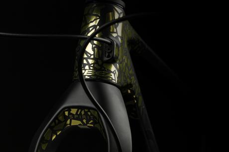 Orbea Alma 2021: 830 gramos de pura adrenalina