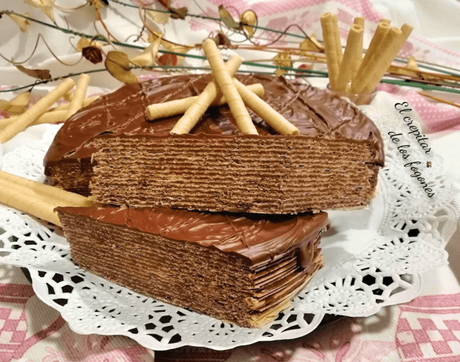 TARTA DE CHOCOLATE CON OBLEAS DE PAN DE ÁNGEL