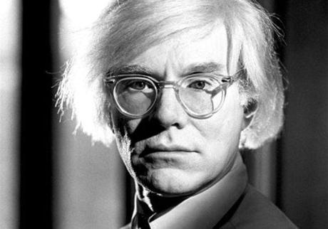 Andy Warhol creador del Arte Pop.