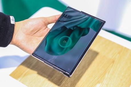OPPO saca a relucir su carga inalámbrica sin contacto OPPO saca a relucir su carga inalámbrica sin contacto