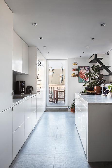 Un loft creativo con ladrillo visto y arte. Un loft creativo con ladrillo visto y arte.
