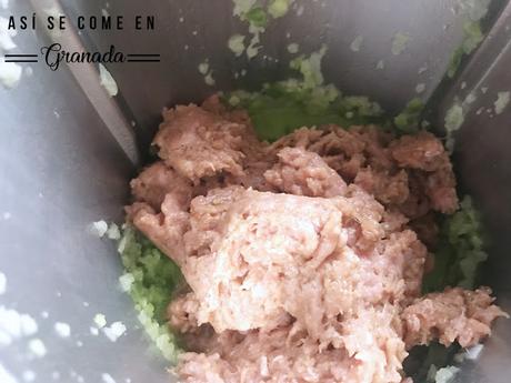 Noodles de arroz con pollo macerado