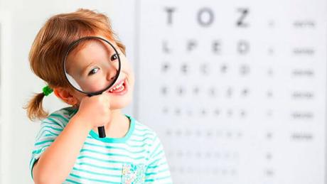 Cuándo deben los niños ponerse lentillas para controlar la miopía