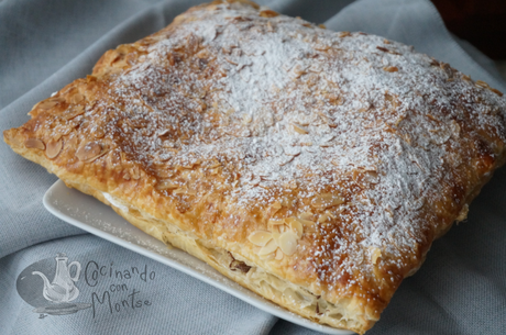 Coca de hojaldre rellena Coca de hojaldre rellena