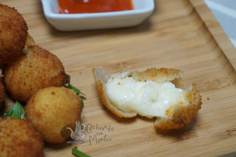 Bolitas de mozzarellas fritas Bolitas de mozzarellas fritas