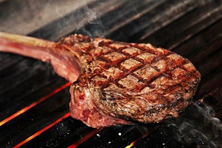 Tomahawk steak: Todo cobre el corte cowboy