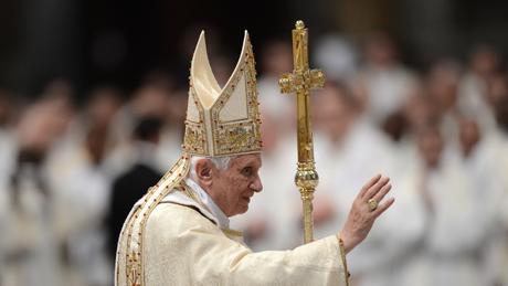 Benedicto XVI aún defiende su renuncia ante los “fanáticos escépticos”