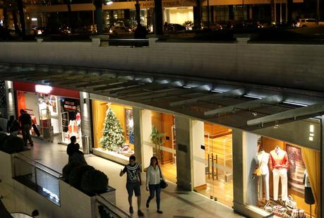 Nuevos aforos para los centros comerciales que abren desde hoy Nuevos aforos para los centros comerciales que abren desde hoy