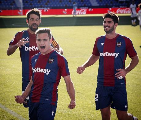 futbolistas de élite jugaron en el Rayo Majadahonda