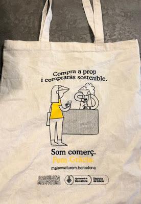 Barcelona apoya el comercio local con bolsas “made in China”