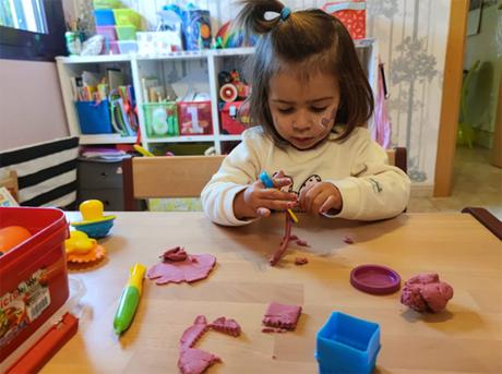 7 Ideas: A qué jugar con un niño de 2 años en casa