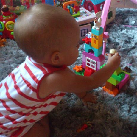 7 Ideas: A qué jugar con un niño de 2 años en casa