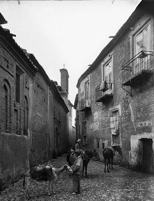 Viejos Empedrados y Aceras de Toledo. Ordenanzas y obras hasta el siglo XIX Viejos Empedrados y Aceras de Toledo. Ordenanzas y obras hasta el siglo XIX