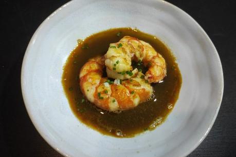 Gambones salteados y reducción de su caldo