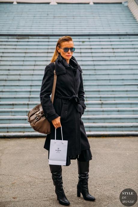 Siete trucos para hacer ponibles (y favorecedoras) las tendencias de moda imposibles que lucen las estilistas Siete trucos para hacer ponibles (y favorecedoras) las tendencias de moda imposibles que lucen las estilistas