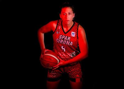 ¿Qué edad tiene María Araújo?