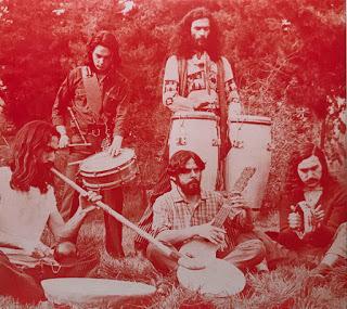 Los Jaivas - La Ventana + Singles (1972) (Edición CD 2020 remasterizada, corregida y extendida)