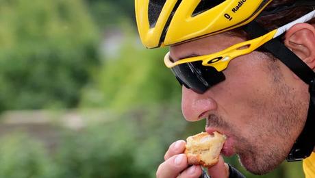 Los secretos de la alimentación en el ciclismo profesional