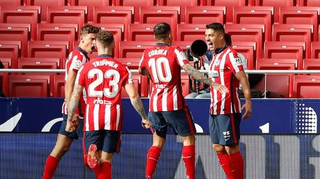 Benzema rescata el empate en el derbi madrileño