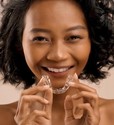 Ratain Gigi Murah Dengan Behel Transparan