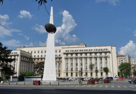 Bucarest, la Pequeña París, su increíble arquitectura y paseos