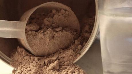 Proteína de caseína o proteína de suero ¿Cuál es mejor para el ciclista?