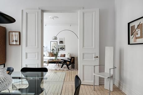 delikatissen sillas de diseño scandinavian eatingroom scandinavian dining table scandinavian decor nordic diningroom muebles de diseño mesa nórdica mesa de diseño mesa de cristal mesa de comedor glass table tops glass dining table design glass table decoración de comedores contemporary style comedor nórdico comedor moderno  